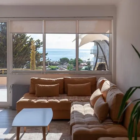 Mabel's Home. Modern דירה גולם